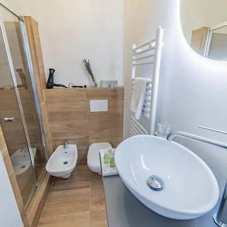 Elegante Casale Con Vista Lago Vicino A Дом отдыха *
